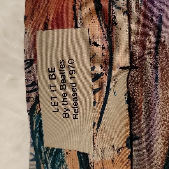 THE BEATLES 100% Silk tie  "LET IT BE" . - Picture 3 of 6